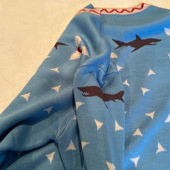 MEN’s XXL ugly Christmas sweater (worn one time) Santa vs Shark - Picture 7 of 8